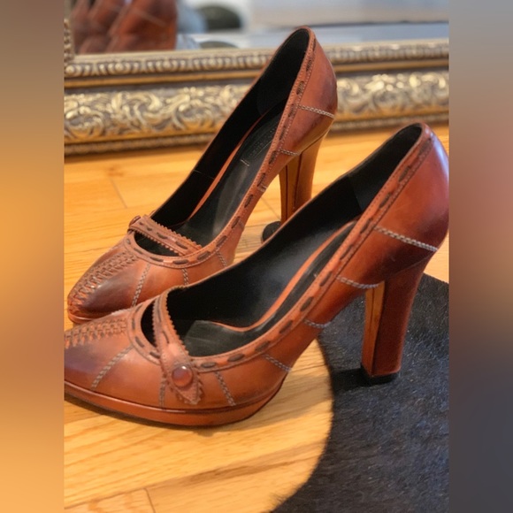Vintage Bottega Veneta Leather Pumps - Picture 1 of 3
